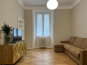 REGINA by The Blue Twins apartments Milano
